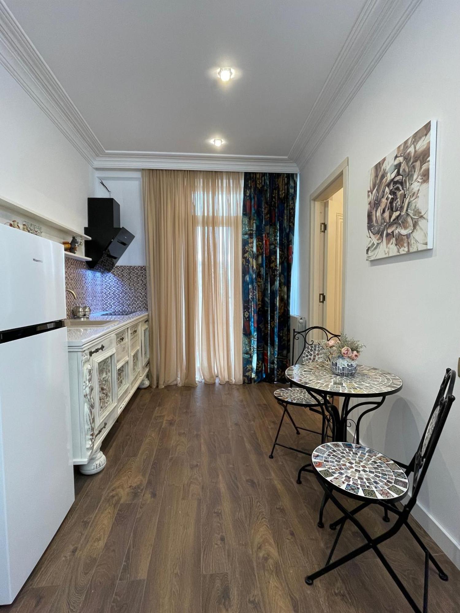 Picasso Apartment 库塔伊西 外观 照片