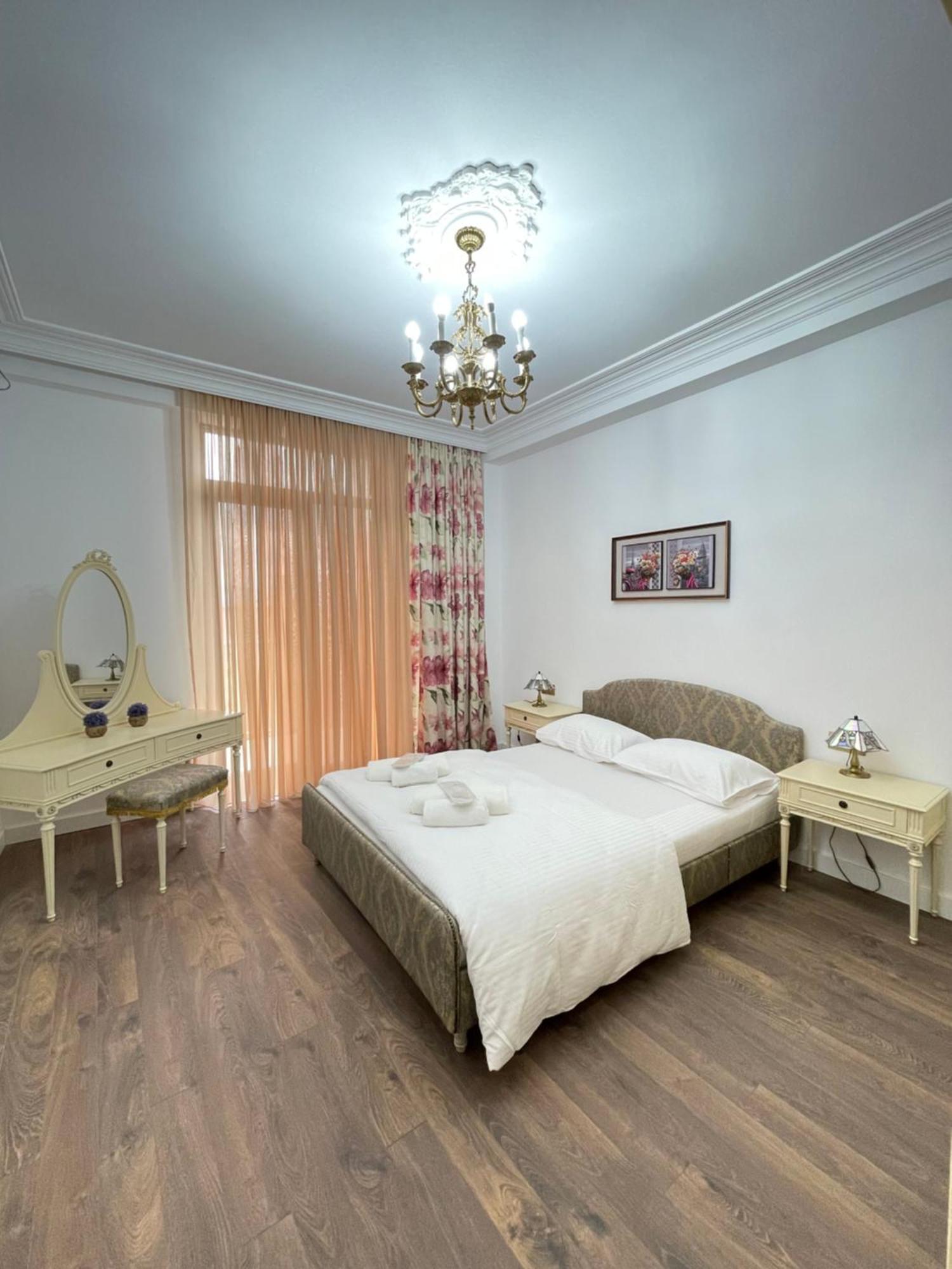 Picasso Apartment 库塔伊西 外观 照片