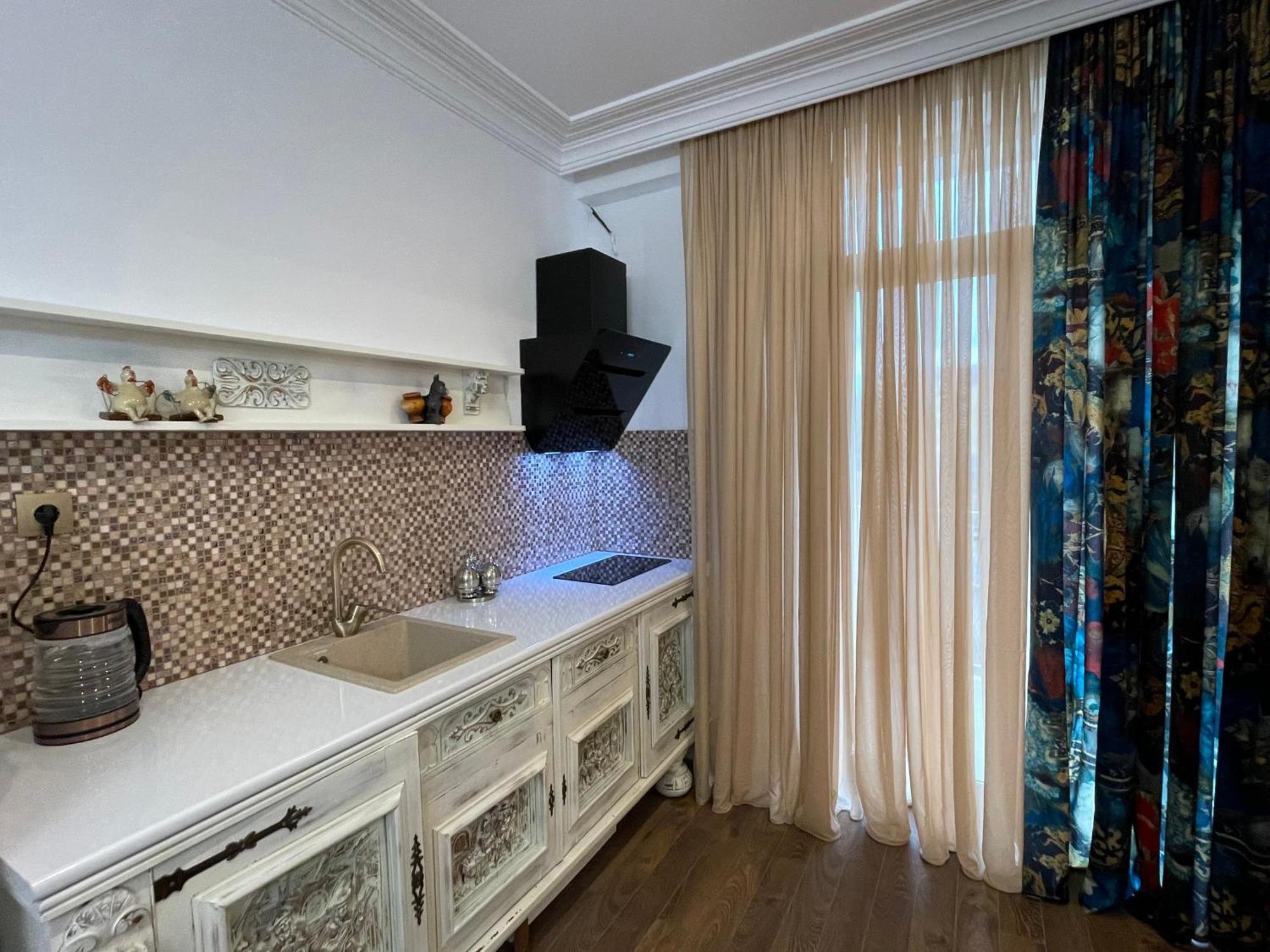 Picasso Apartment 库塔伊西 外观 照片