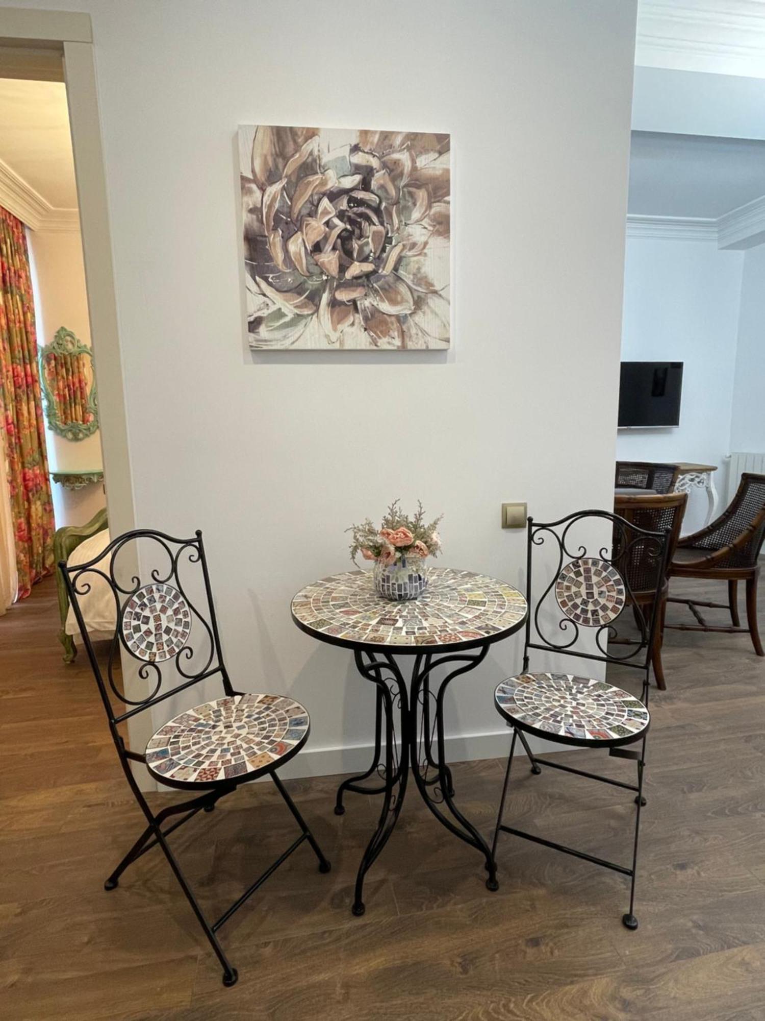 Picasso Apartment 库塔伊西 外观 照片